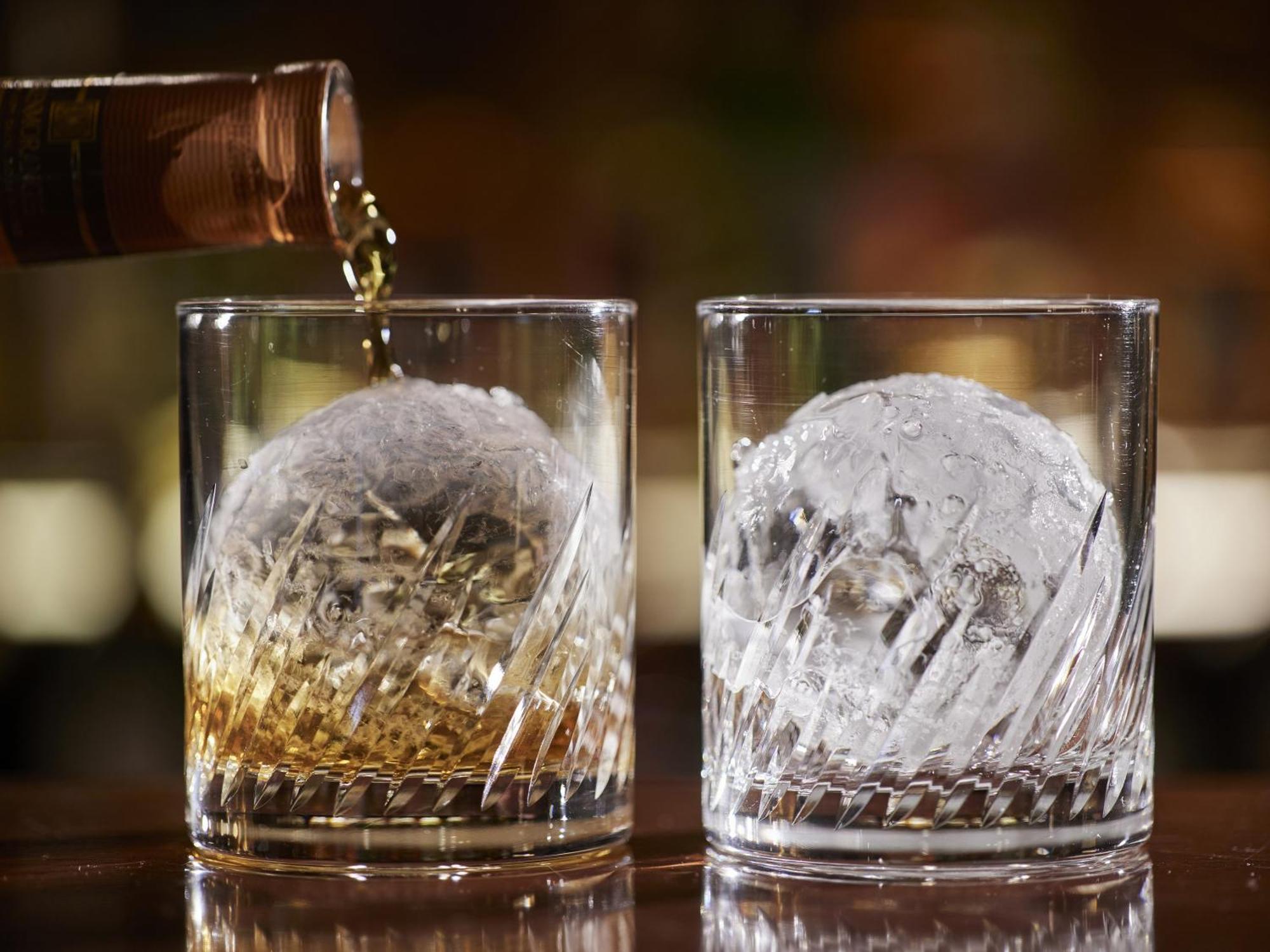 Hotel Den Haag Huis Ten Bosch Σασέμπο Εξωτερικό φωτογραφία Old fashioned glasses