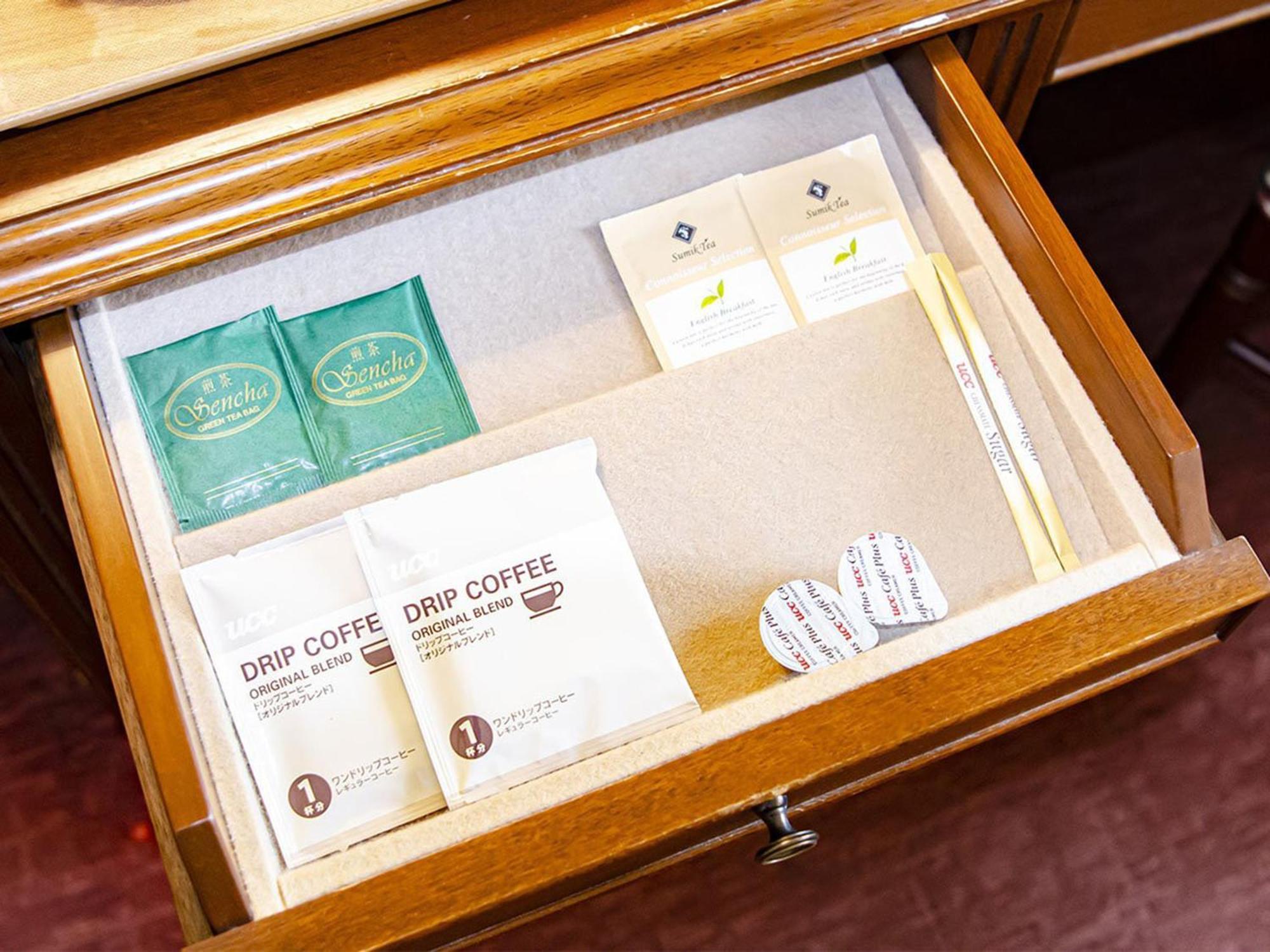 Hotel Den Haag Huis Ten Bosch Σασέμπο Εξωτερικό φωτογραφία Drip coffee in a drawer
